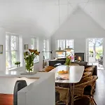 5 Bedroom Gorgeous In