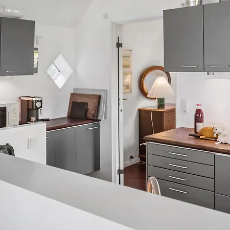 Holiday home 5 Bedroom Beautiful In