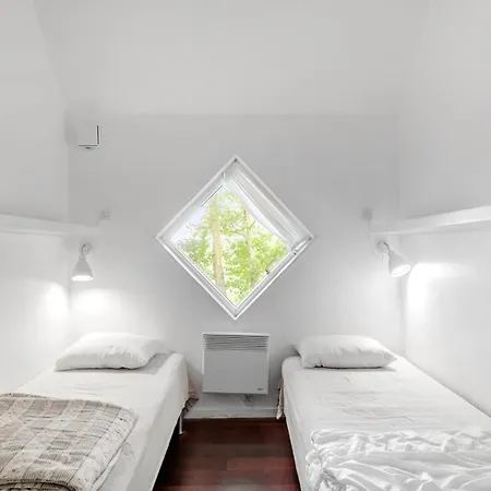 5 Bedroom Gorgeous In *