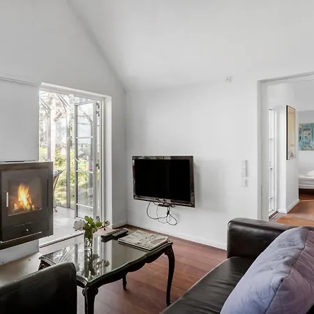 5 Bedroom Beautiful In * Askeby