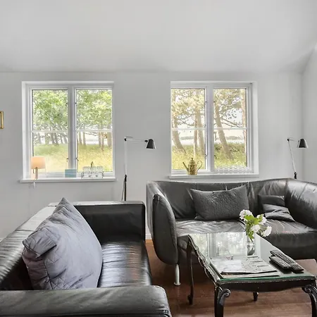 5 Bedroom Beautiful In