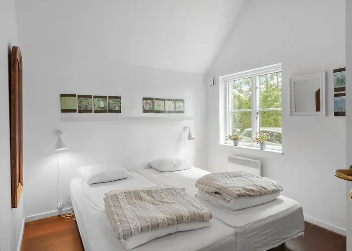 5 Bedroom Gorgeous In *