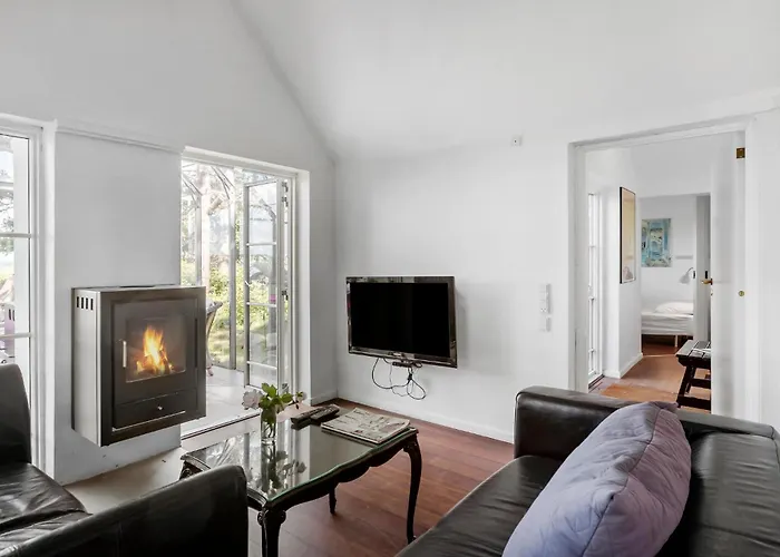 5 Bedroom Gorgeous In * Askeby