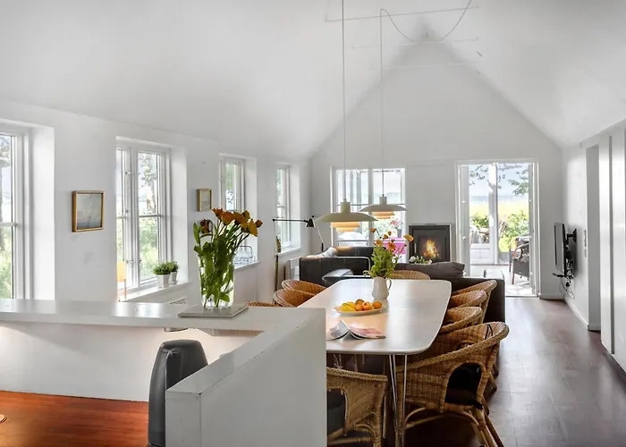5 Bedroom Gorgeous In